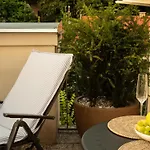Pinia City Centre Modern Studio