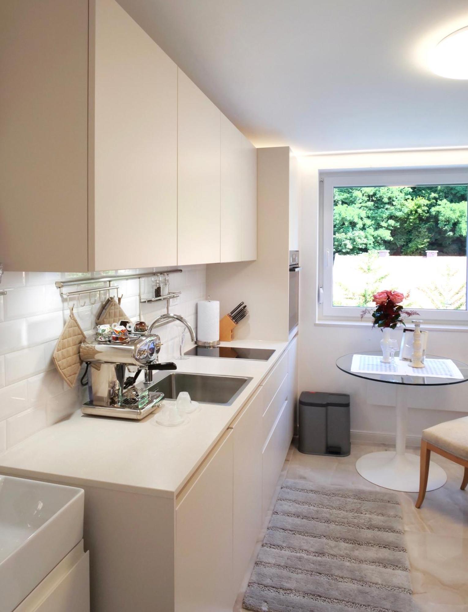 Pinia Centre Modern Apartamento *